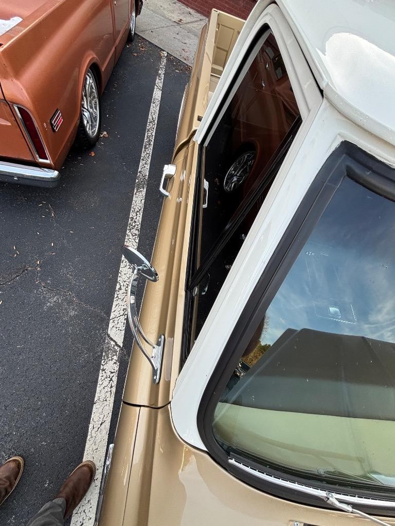 Chevrolet-C-10-502-V8-aluminum-heads-ac-700r4-Wilwood-brakes-air-1968-38