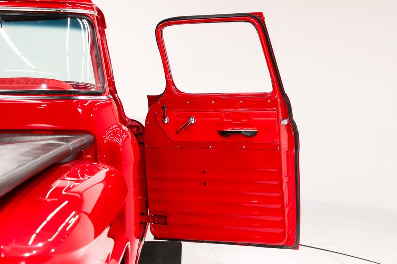 Chevrolet-C10-1955-Flame-Red-Red-31