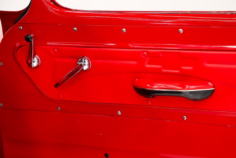 Chevrolet-C10-1955-Flame-Red-Red-32