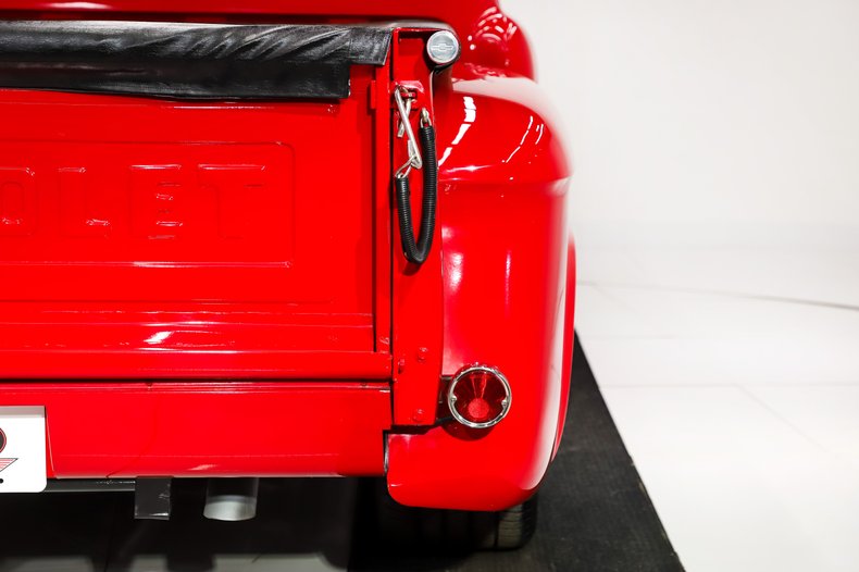 Chevrolet-C10-1955-Flame-Red-Red-38