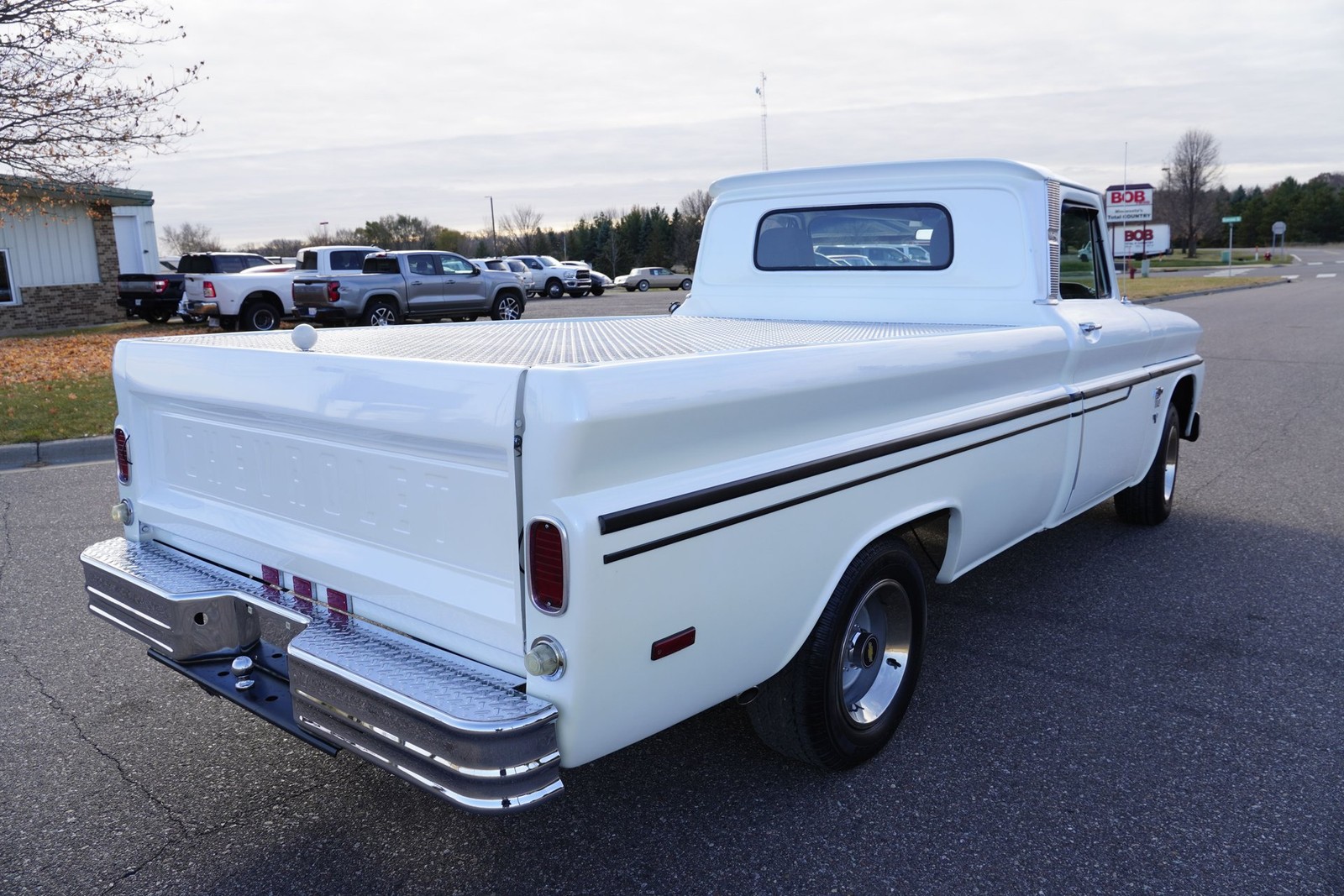 Chevrolet-C10-1964-Pickup-Truck-2