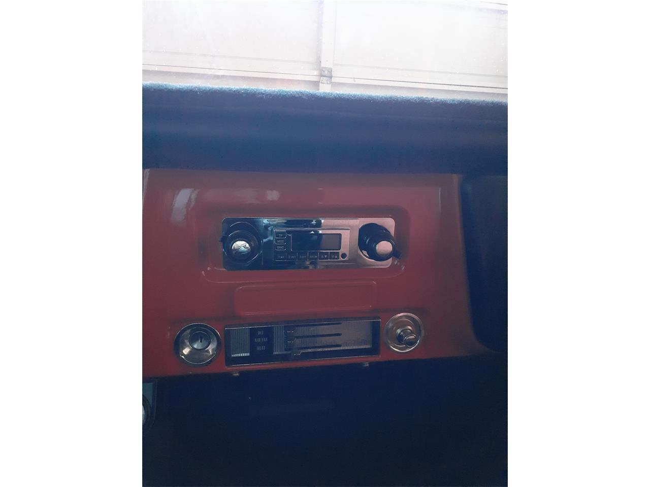 Chevrolet-C10-1968-Hugger-Orange-Black-and-Orange-7