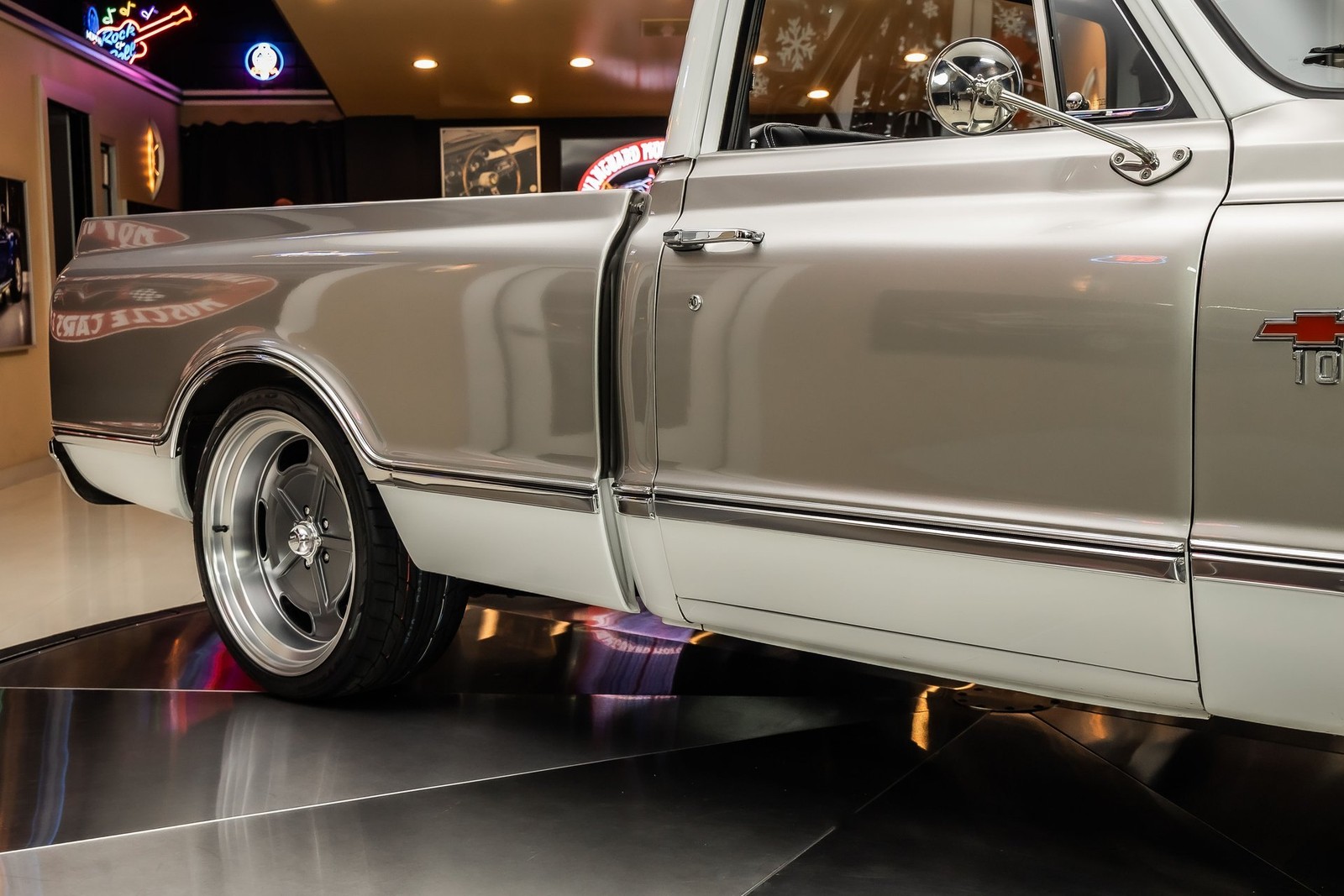 Chevrolet-C10-1969-Pickup-Truck-22