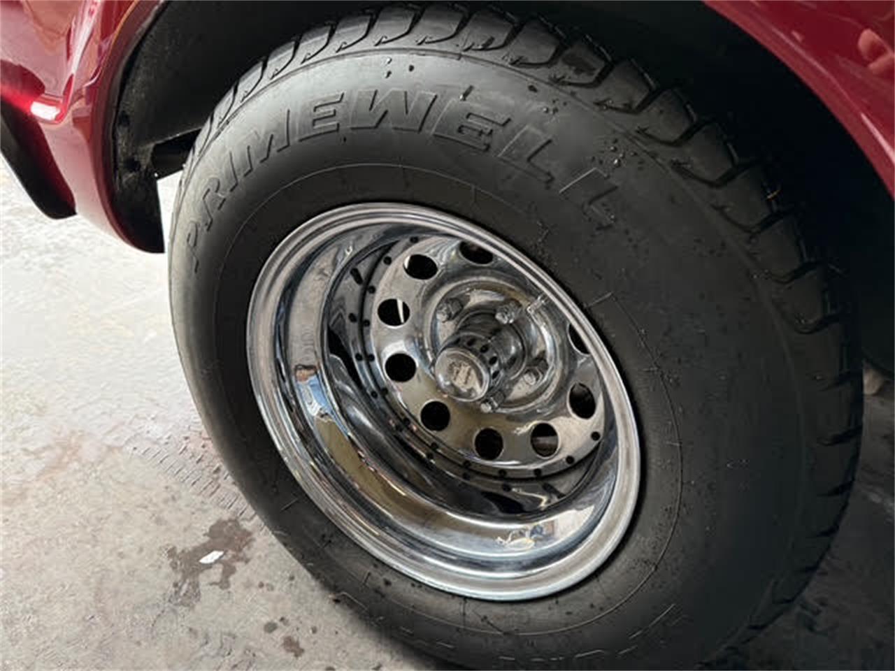 Chevrolet-C10-1970-Burgundy-Wine-Burgundy-and-black-11