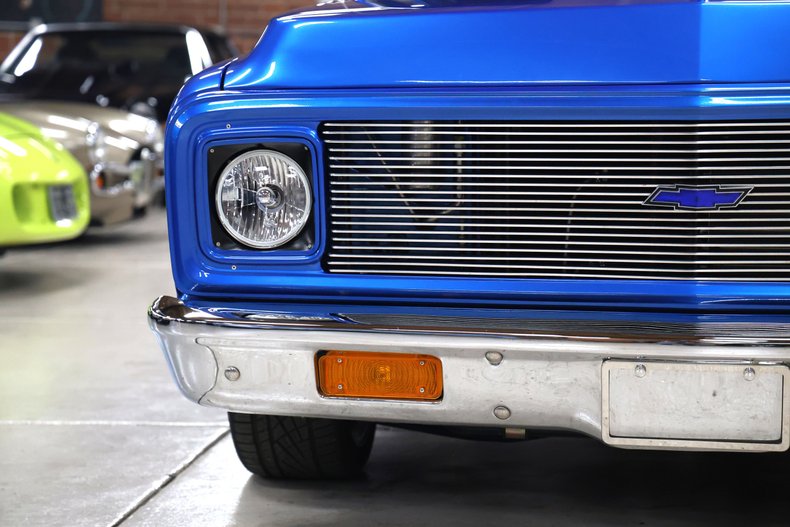 Chevrolet-C10-1972-Hyper-Blue-Metallic-Black-10