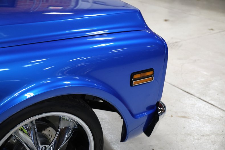 Chevrolet-C10-1972-Hyper-Blue-Metallic-Black-19