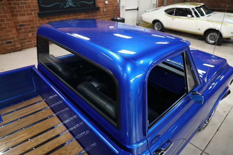Chevrolet-C10-1972-Hyper-Blue-Metallic-Black-27