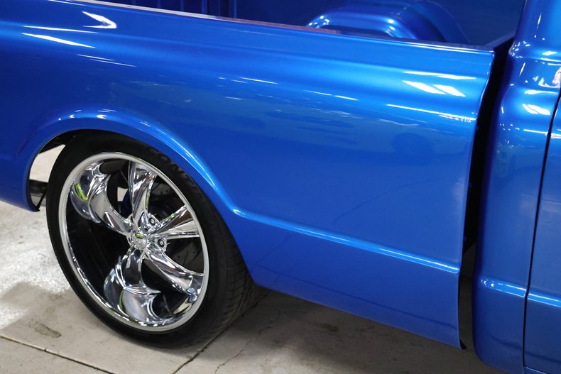 Chevrolet-C10-1972-Hyper-Blue-Metallic-Black-31