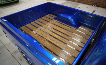 Chevrolet-C10-1972-Hyper-Blue-Metallic-Black-34