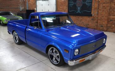 Chevrolet-C10-1972-Hyper-Blue-Metallic-Black