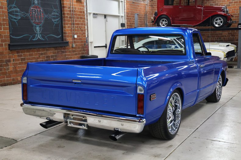 Chevrolet-C10-1972-Hyper-Blue-Metallic-Black-41