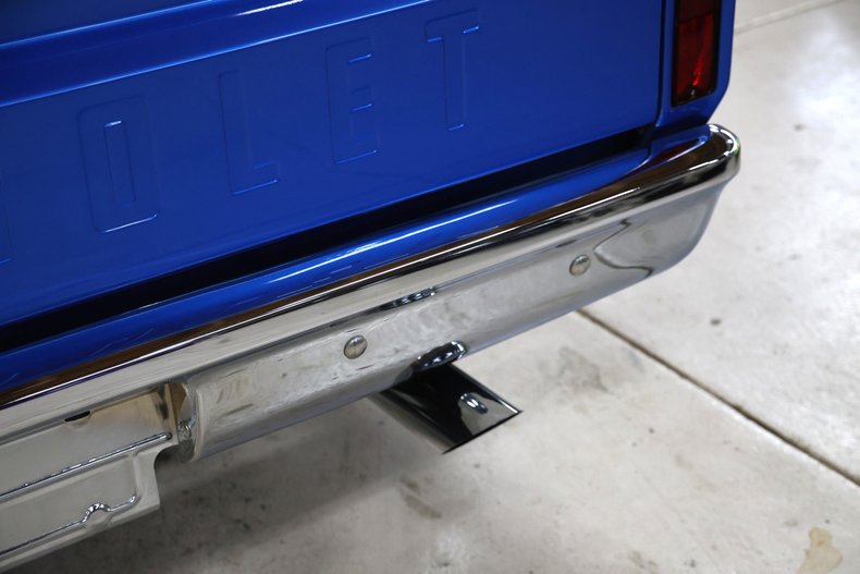 Chevrolet-C10-1972-Hyper-Blue-Metallic-Black-47