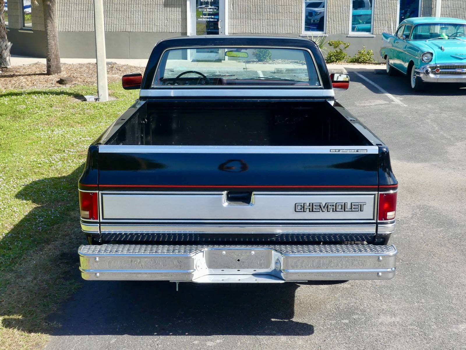 Chevrolet-C10-1983-Pickup-Truck-17