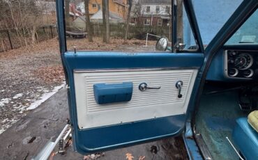 Chevrolet-C20K20-1967-23