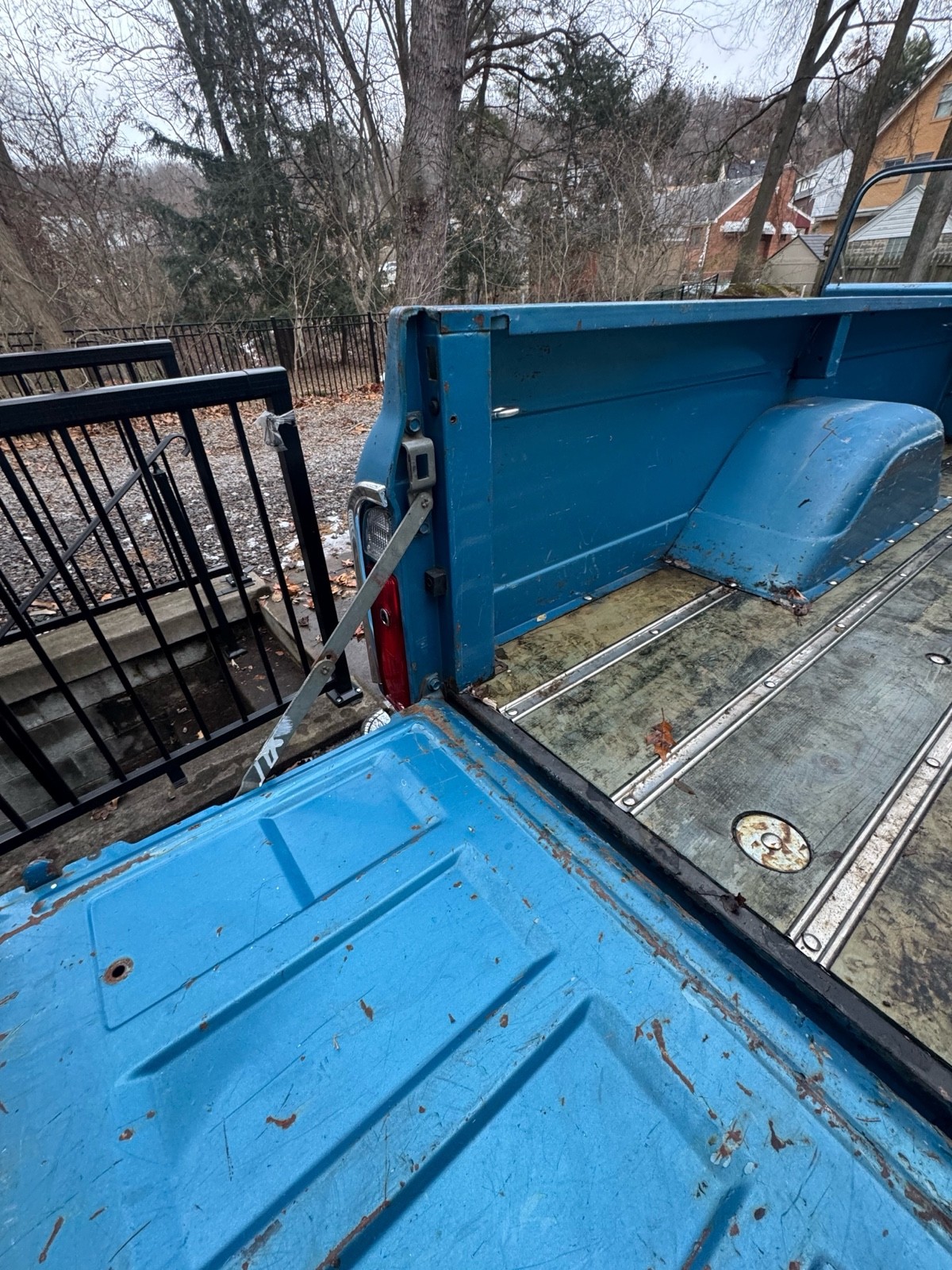 Chevrolet-C20K20-1967-8