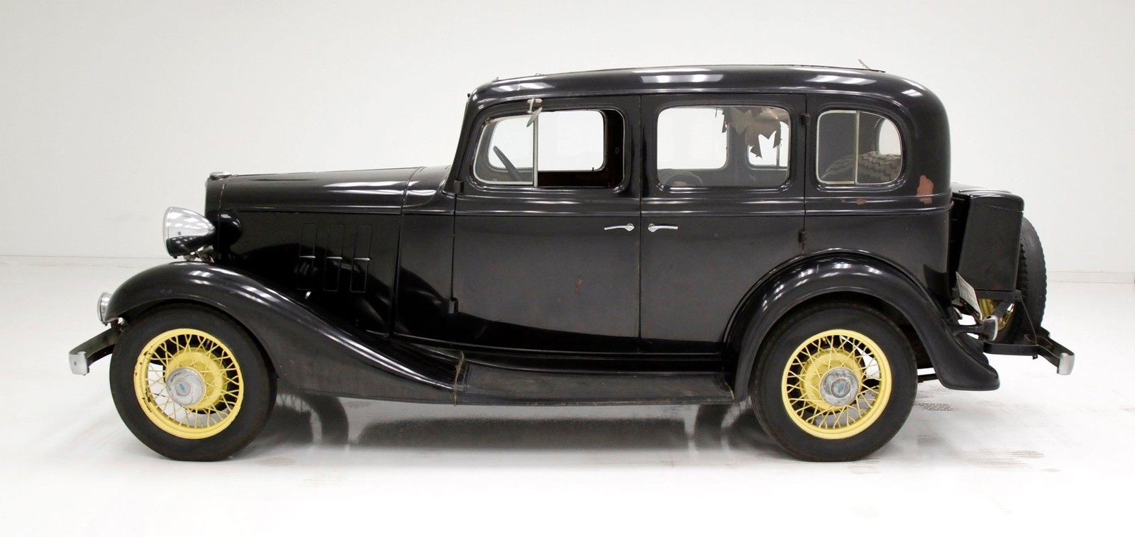 Chevrolet-CA-Master-1933-Sedan-1