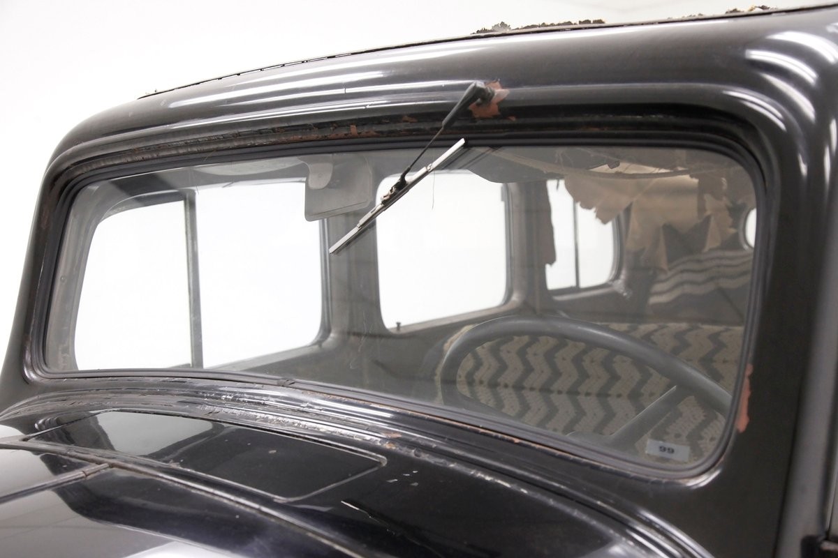 Chevrolet-CA-Master-1933-Sedan-16