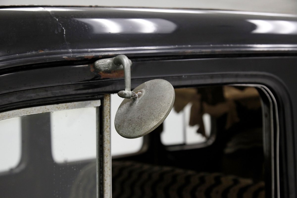 Chevrolet-CA-Master-1933-Sedan-22