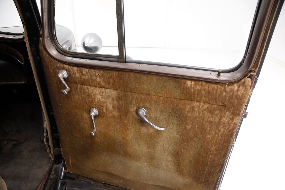 Chevrolet-CA-Master-1933-Sedan-34