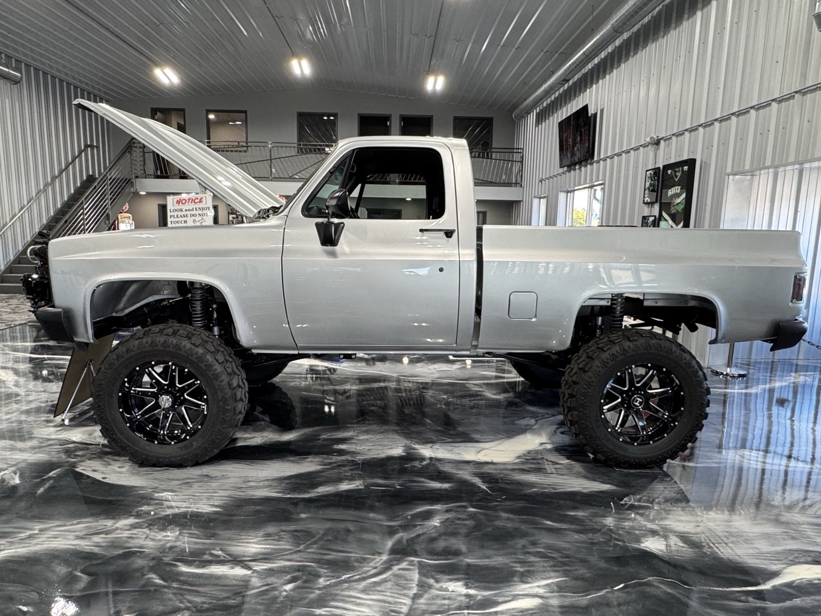 Chevrolet-CK-Pickup-1500-1985-1