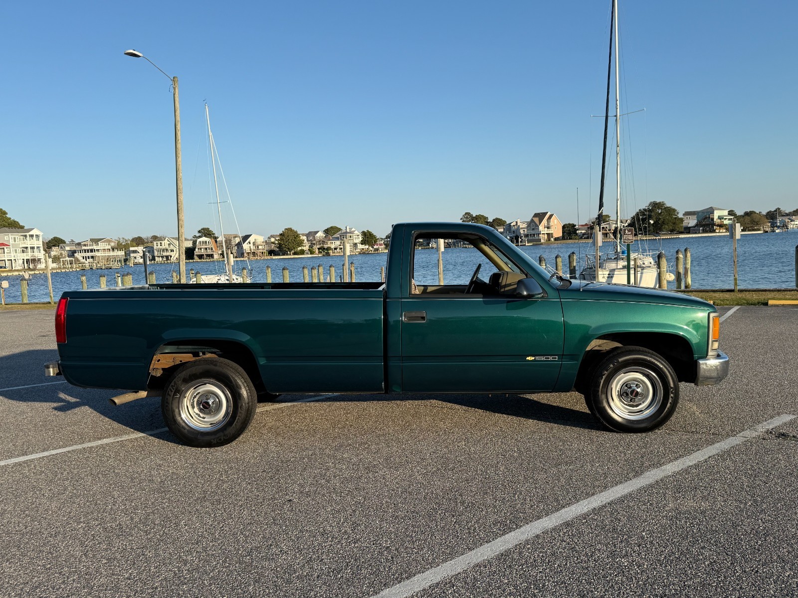 Chevrolet-CK-Pickup-1500-1995-Standard-Cab-Pickup-3