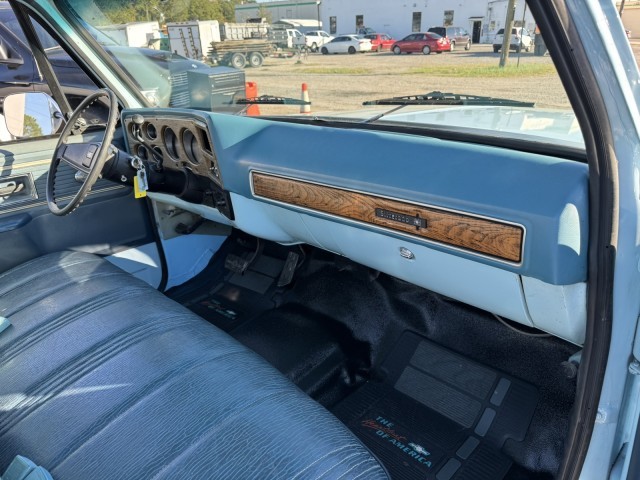 Chevrolet-CK-Pickup-2500-1977-Pickup-Truck-15