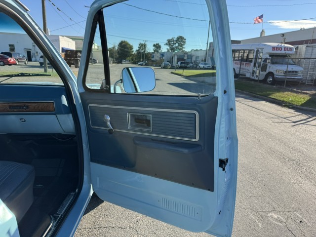 Chevrolet-CK-Pickup-2500-1977-Pickup-Truck-16