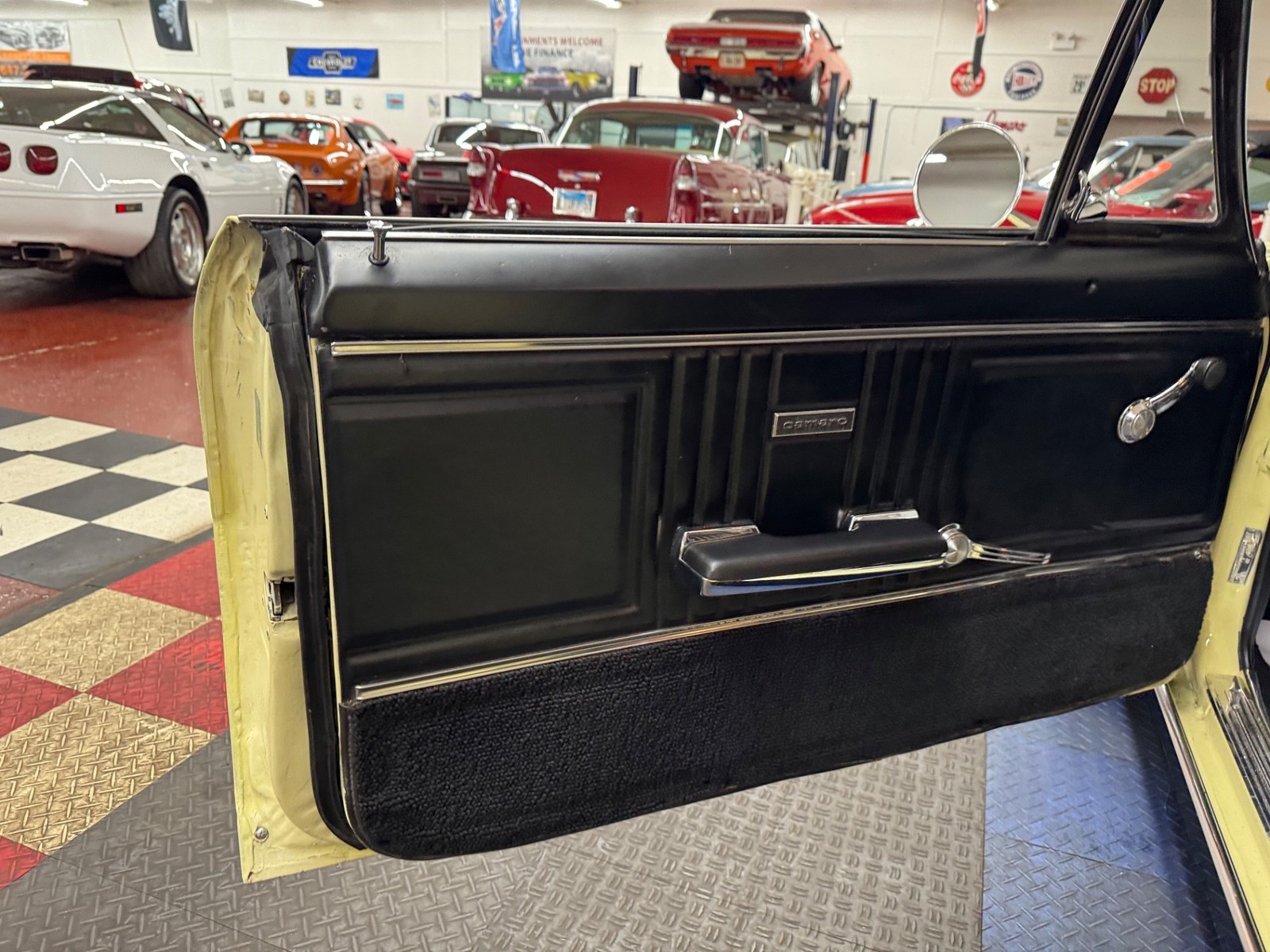 Chevrolet-Camaro-1967-38