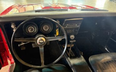 Chevrolet-Camaro-1967-Classic-Car-19