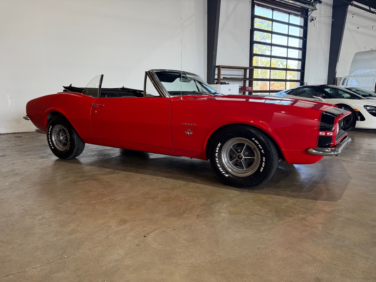 Chevrolet-Camaro-1967-Classic-Car-4