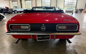 Chevrolet-Camaro-1967-Classic-Car-8