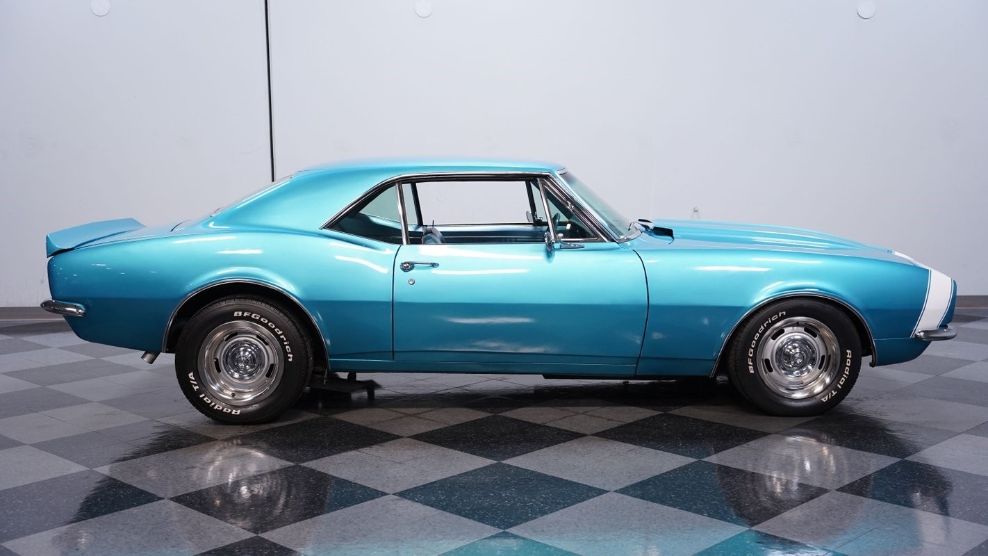Chevrolet-Camaro-1967-Coupe-12