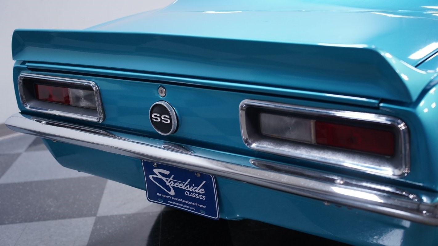 Chevrolet-Camaro-1967-Coupe-23