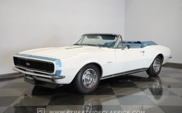 Chevrolet-Camaro-1967-Ermine-White-Bright-Blue-17