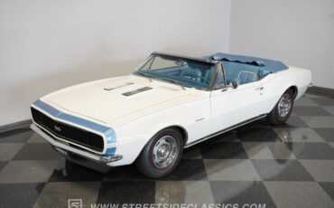 Chevrolet-Camaro-1967-Ermine-White-Bright-Blue-19