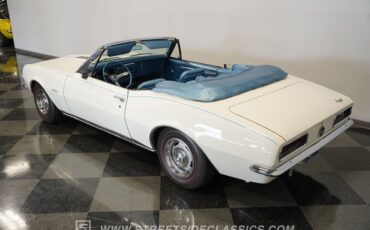 Chevrolet-Camaro-1967-Ermine-White-Bright-Blue-22