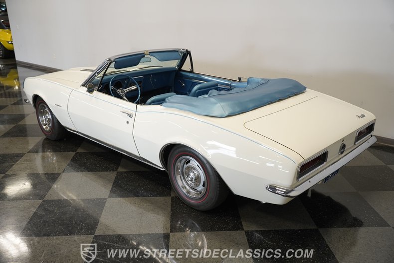 Chevrolet-Camaro-1967-Ermine-White-Bright-Blue-22