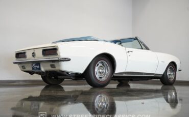 Chevrolet-Camaro-1967-Ermine-White-Bright-Blue-23