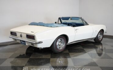 Chevrolet-Camaro-1967-Ermine-White-Bright-Blue-24