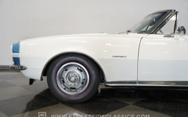 Chevrolet-Camaro-1967-Ermine-White-Bright-Blue-31