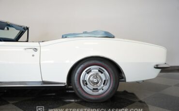 Chevrolet-Camaro-1967-Ermine-White-Bright-Blue-32