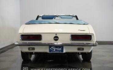 Chevrolet-Camaro-1967-Ermine-White-Bright-Blue-33
