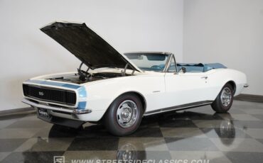 Chevrolet-Camaro-1967-Ermine-White-Bright-Blue-36