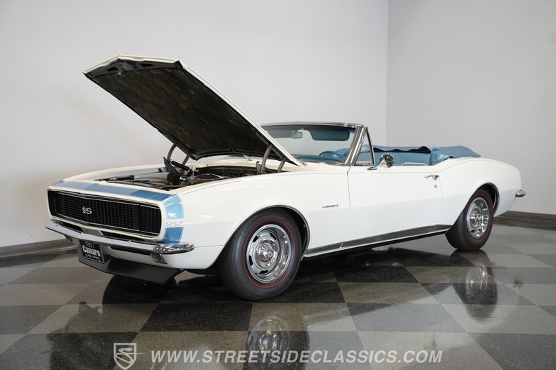 Chevrolet-Camaro-1967-Ermine-White-Bright-Blue-36