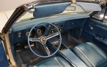 Chevrolet-Camaro-1967-Ermine-White-Bright-Blue-43