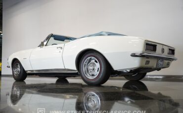 Chevrolet-Camaro-1967-Ermine-White-Bright-Blue-6
