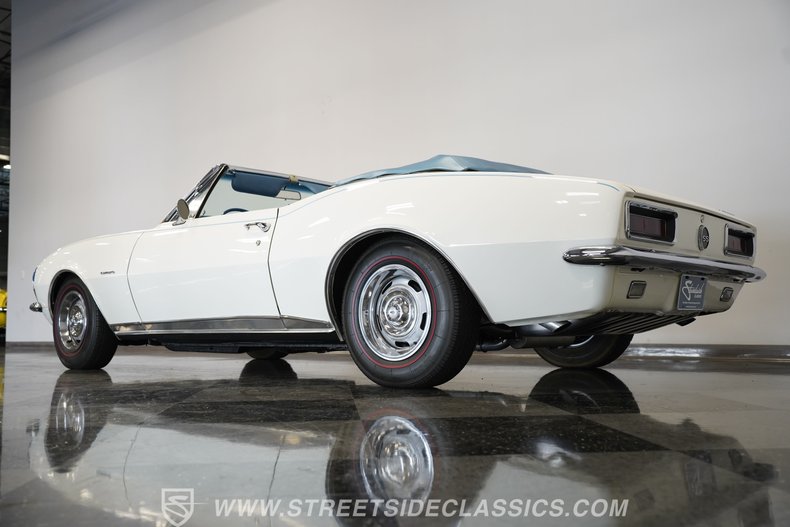 Chevrolet-Camaro-1967-Ermine-White-Bright-Blue-6
