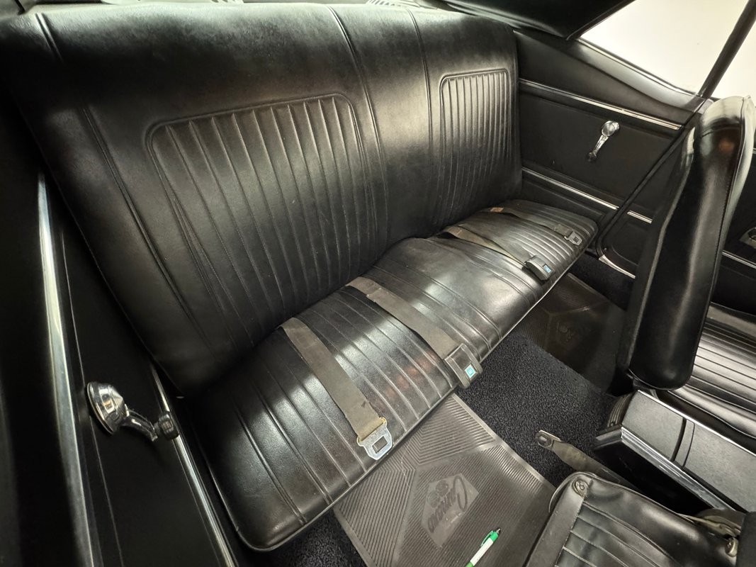 Chevrolet-Camaro-1967-Hardtop-35