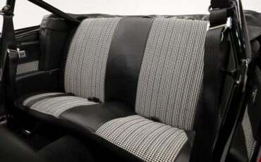 Chevrolet-Camaro-1967-Indy-Red-Black-27