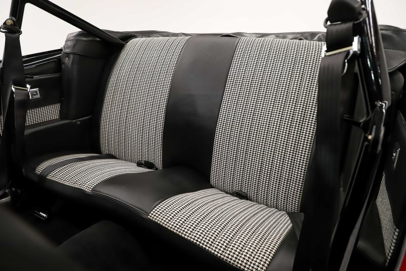 Chevrolet-Camaro-1967-Indy-Red-Black-27